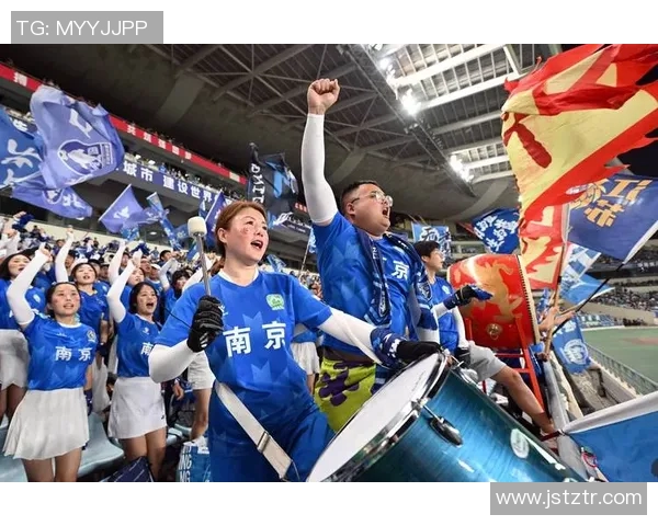 南京足球队状态引发热议球迷与专家观点交锋分析 南京足球队状态引发热议球迷与专家观点交锋分析